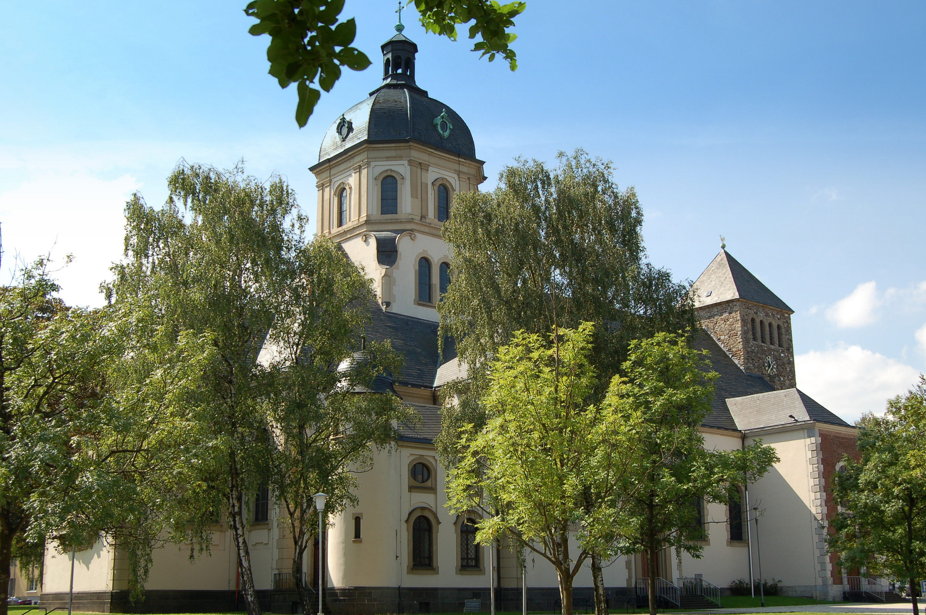 Pfarrkirche ("Dom") St. Sebastian